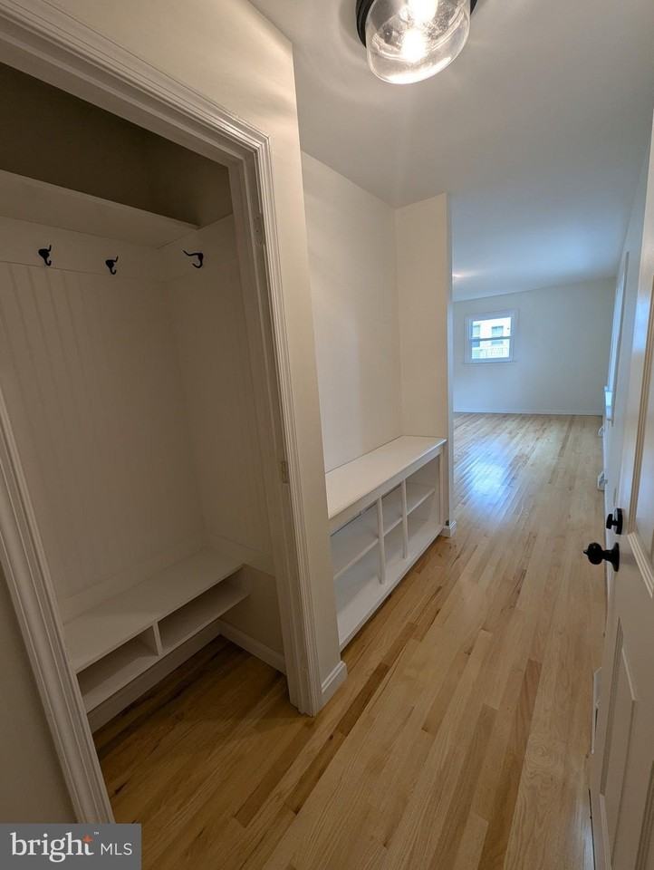 108 Southern Blvd - Photo 3 of 17