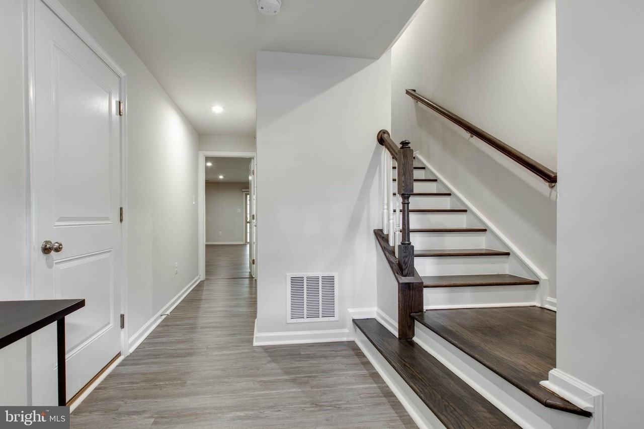 3004 Cornfield Avenue - Photo 6 of 50