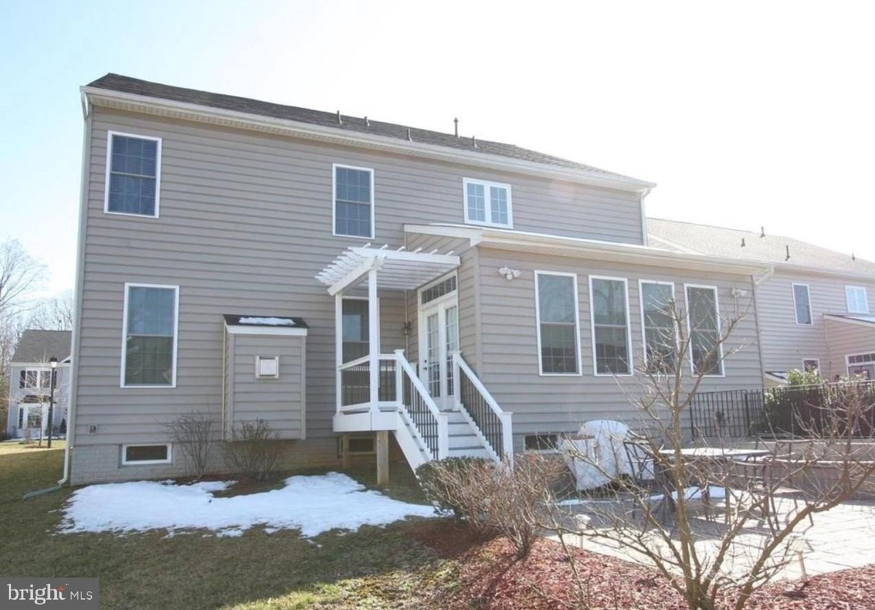 612 Samantha Court - Photo 2 of 20