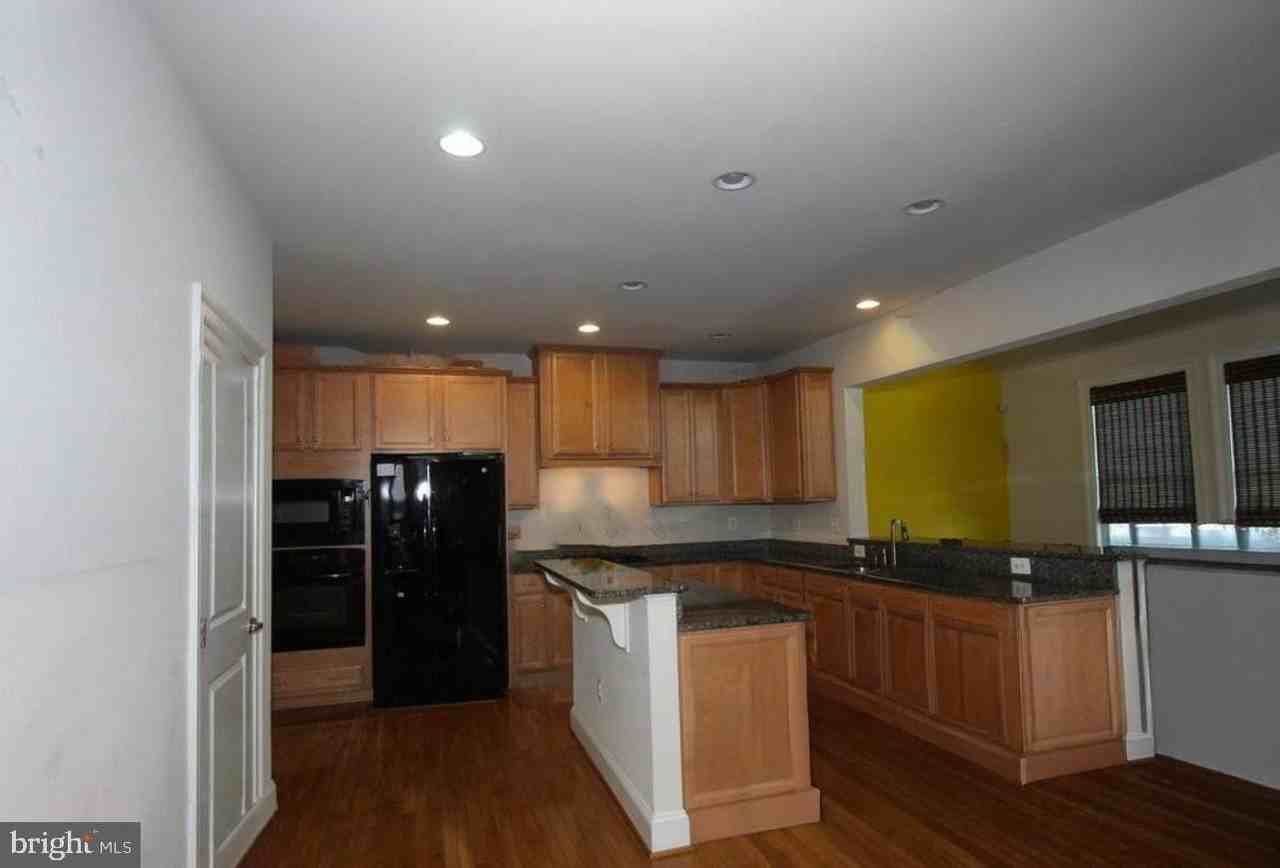 612 Samantha Court - Photo 6 of 20