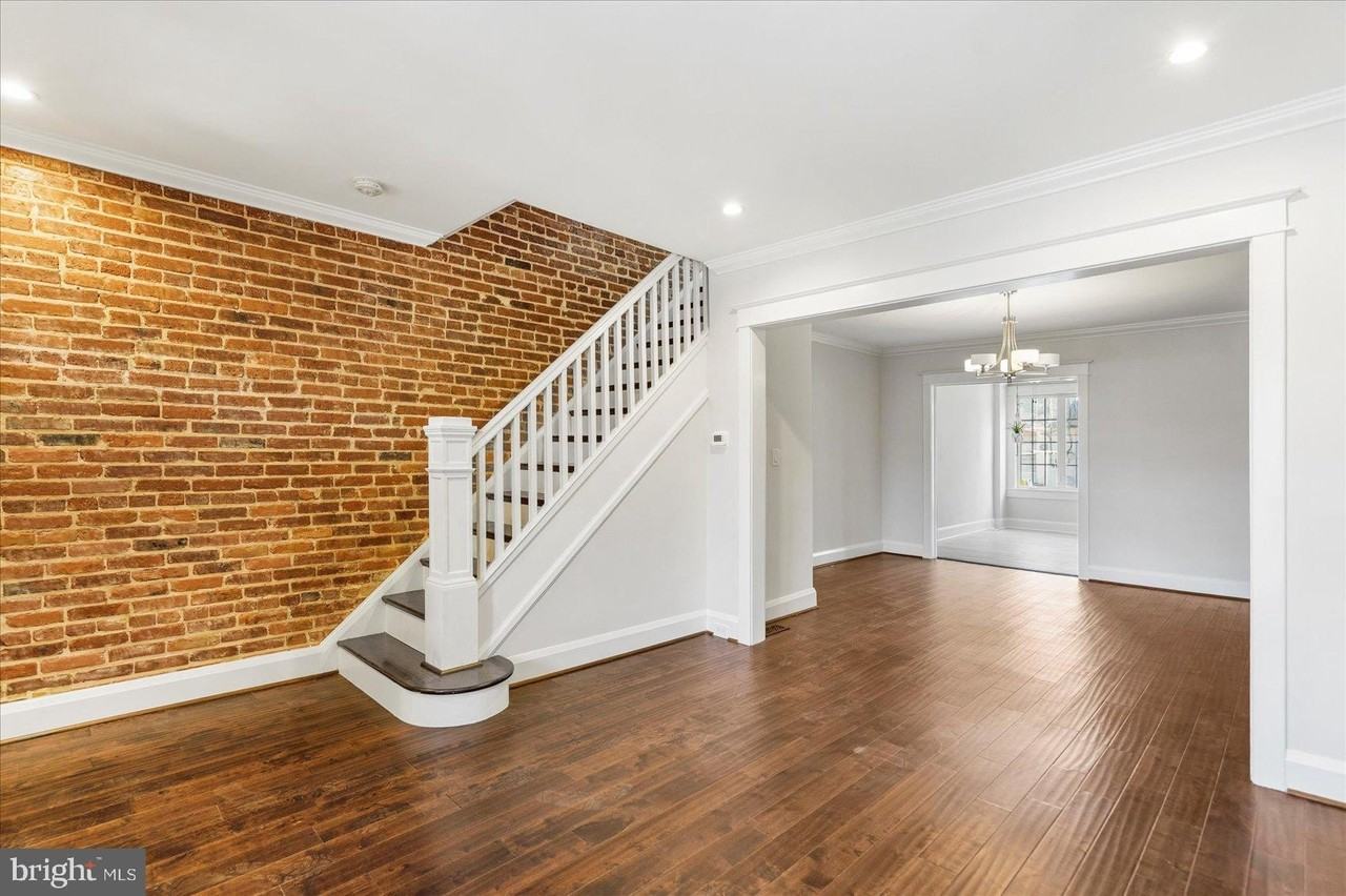 723 Oldham St - Photo 5 of 41