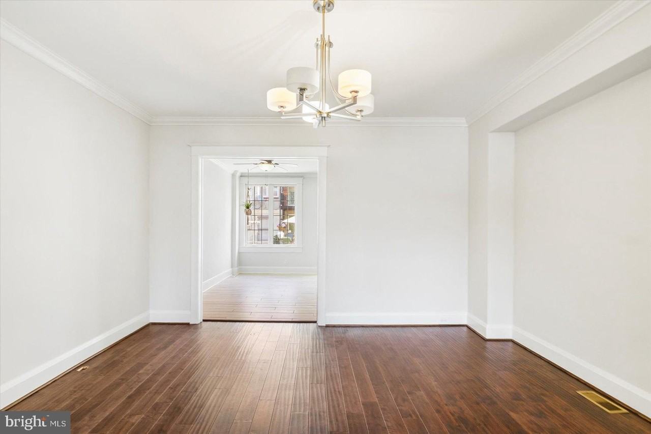 723 Oldham St - Photo 7 of 41