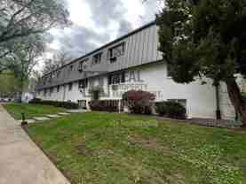 327 Mathews St #2B - Photo 1 of 1