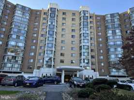 15101 Interlachen Dr Unit 1-819 #1-819 - Photo 1 of 1