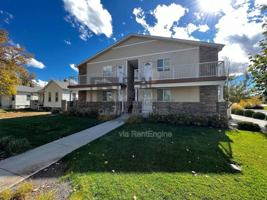 featured image of 203 E 6th St #4