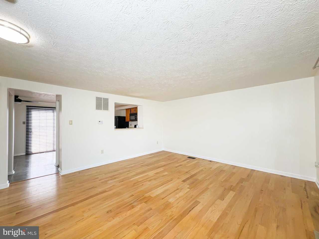 15511 Norwegian Court - Photo 2 of 30