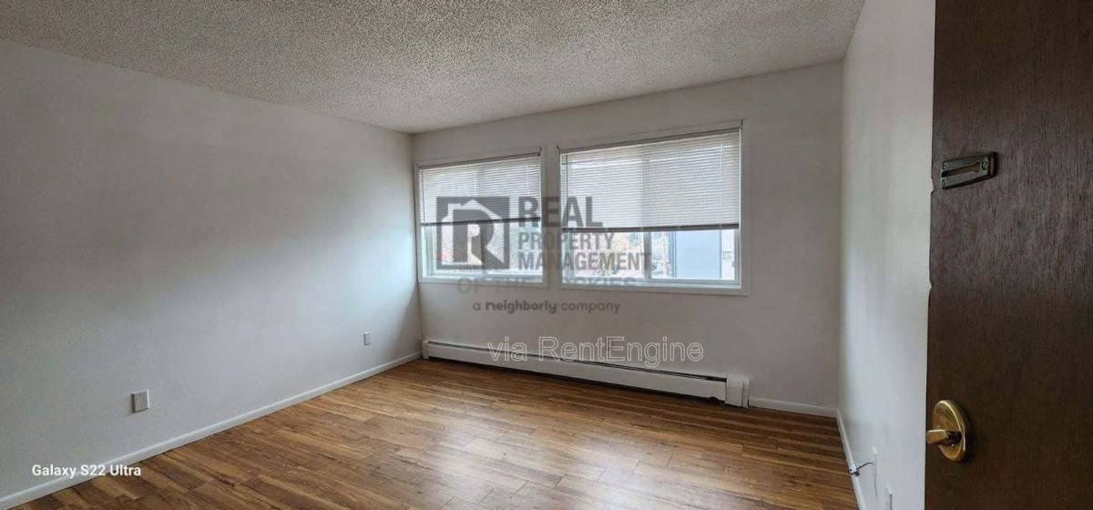 2500 Windwood Dr #F301 - Photo 3 of 10