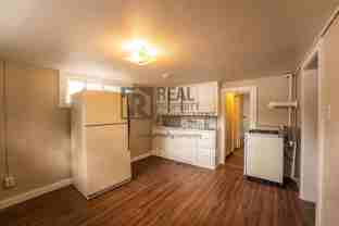 1111 E Flint St #B - Photo 1 of 1