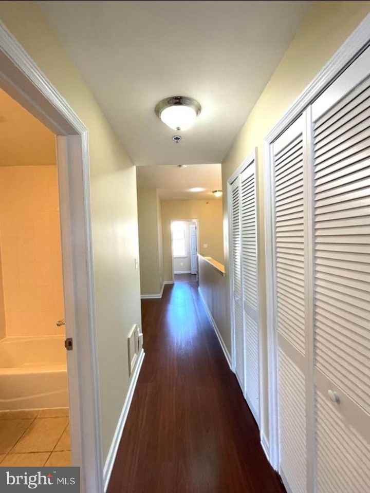 1120-00 Buttonwood St Unit C #C - Photo 7 of 23