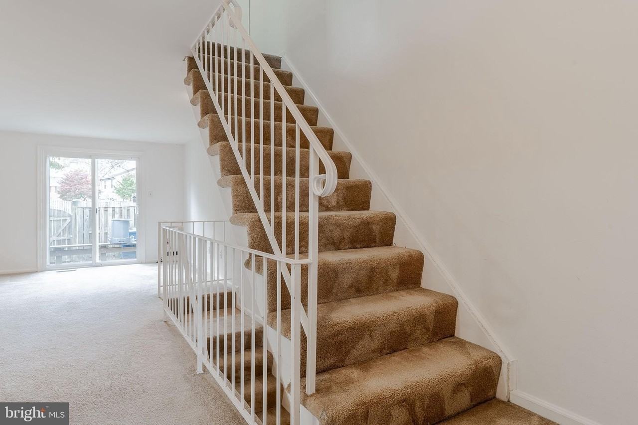 14405 Black Horse Ct - Photo 4 of 31