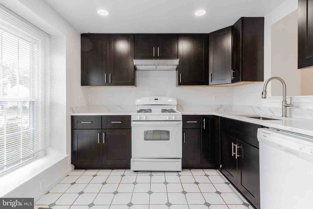 14405 Black Horse Ct - Photo 6 of 31