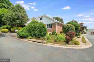 4572 Shetland Green Rd - Photo 1 of 1