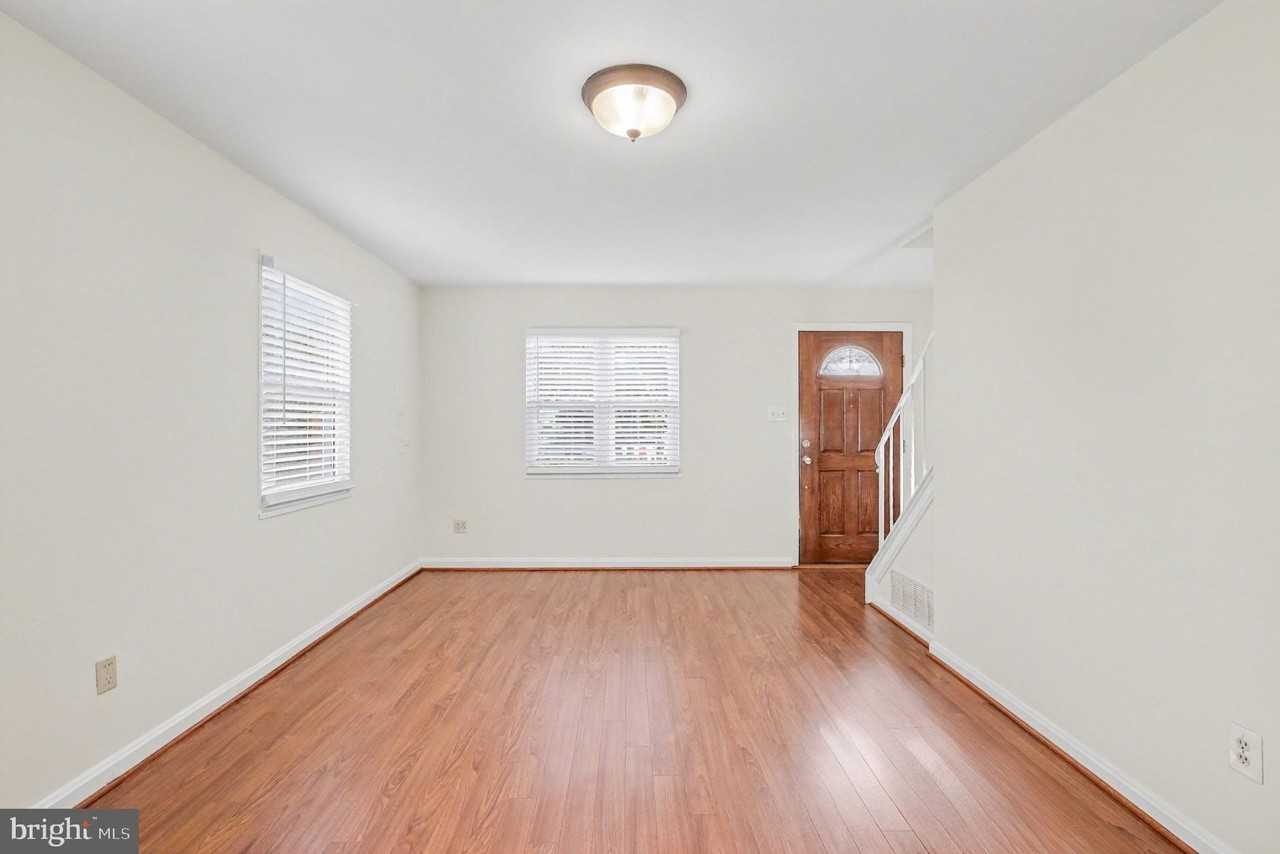 5838 Fifer Drive - Photo 4 of 27