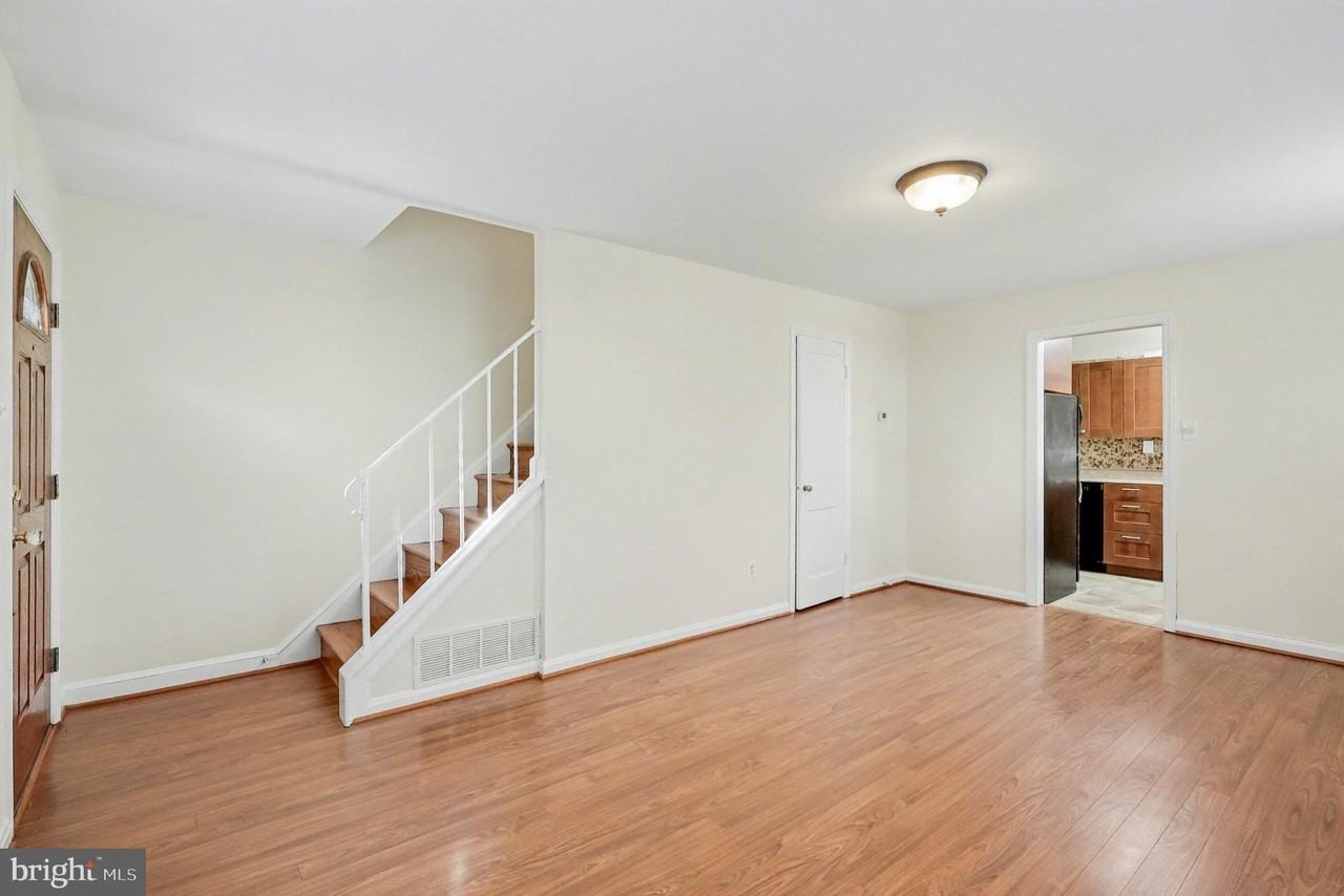 5838 Fifer Drive - Photo 6 of 27