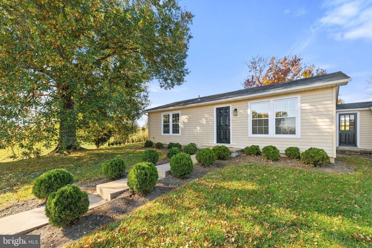 33018 Sunken Lane - Photo 3 of 31