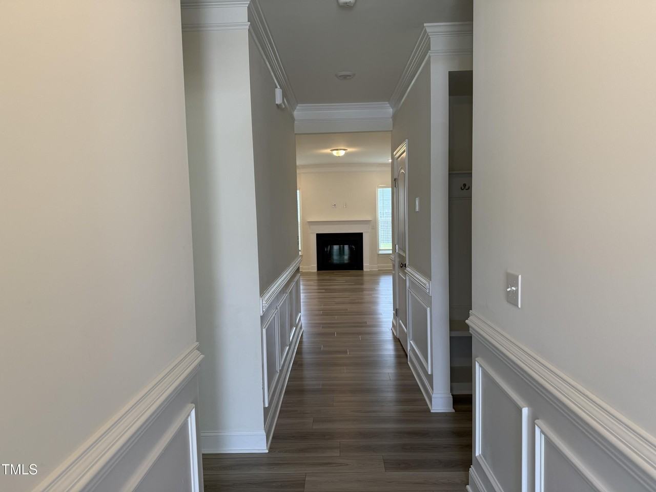 529 Glenwyck Ct - Photo 5 of 18