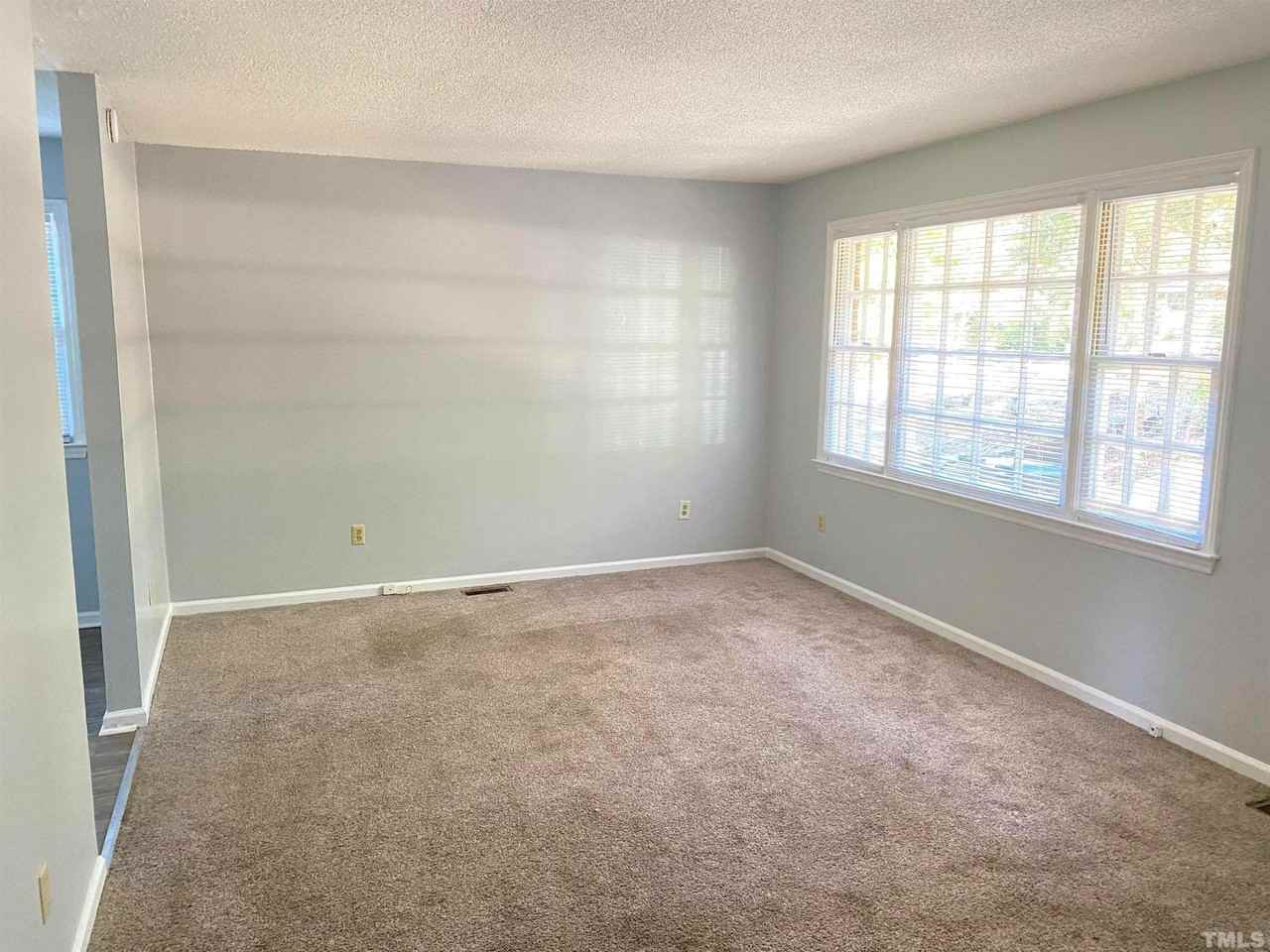 3215 Cyanne Circle - Photo 2 of 12