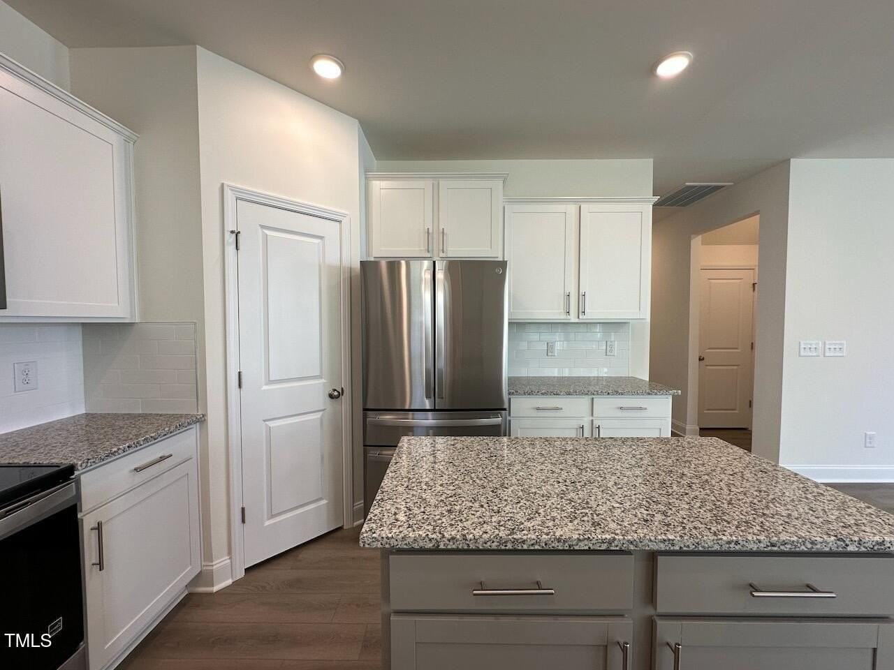 202 Faith Avenue - Photo 5 of 26