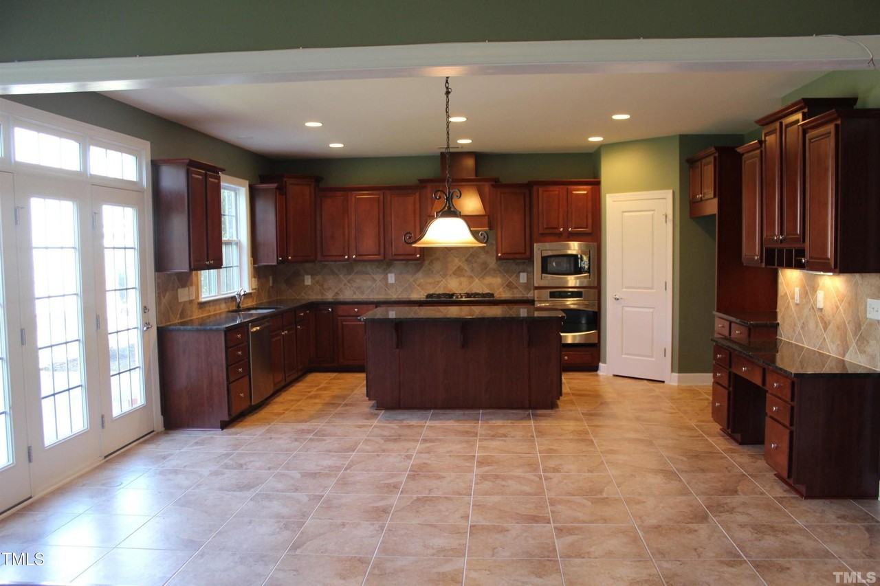 101 Stanza Drive - Photo 3 of 25