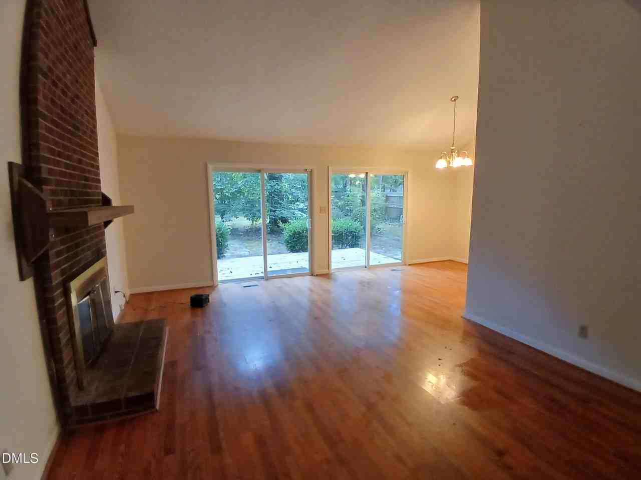 1223 Kilmory Dr - Photo 6 of 41