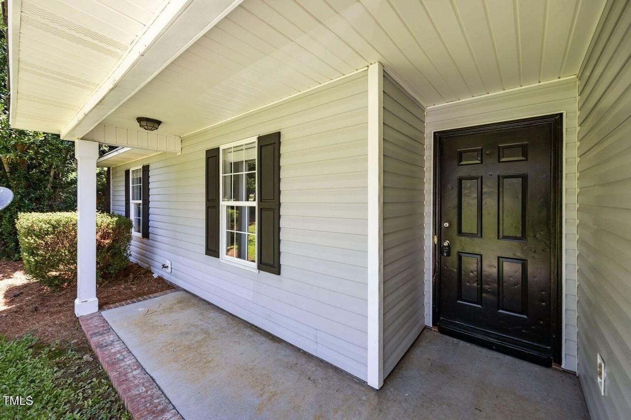 450 Main St - Photo 6 of 33