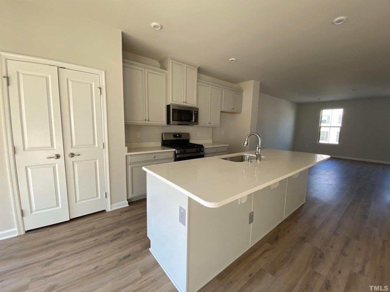 220 Timber Forest Ln - Photo 6 of 21