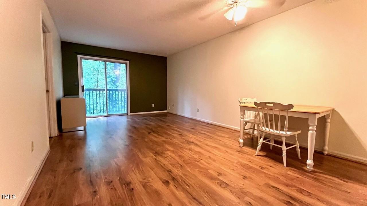 334 Ashley Forest Rd - Photo 4 of 7