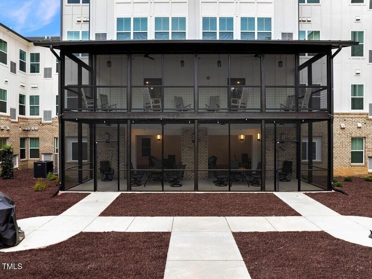 1001 Mulford Court #A1 - Photo 4 of 41