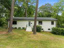 featured image of 3026 Devonshire Dr