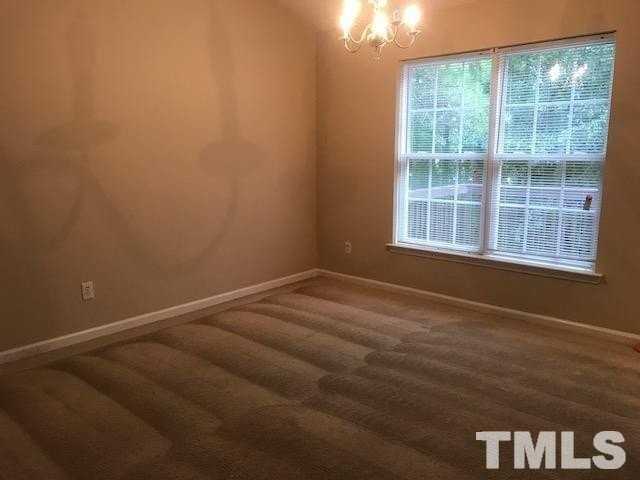 417 Bergen Ave - Photo 4 of 13