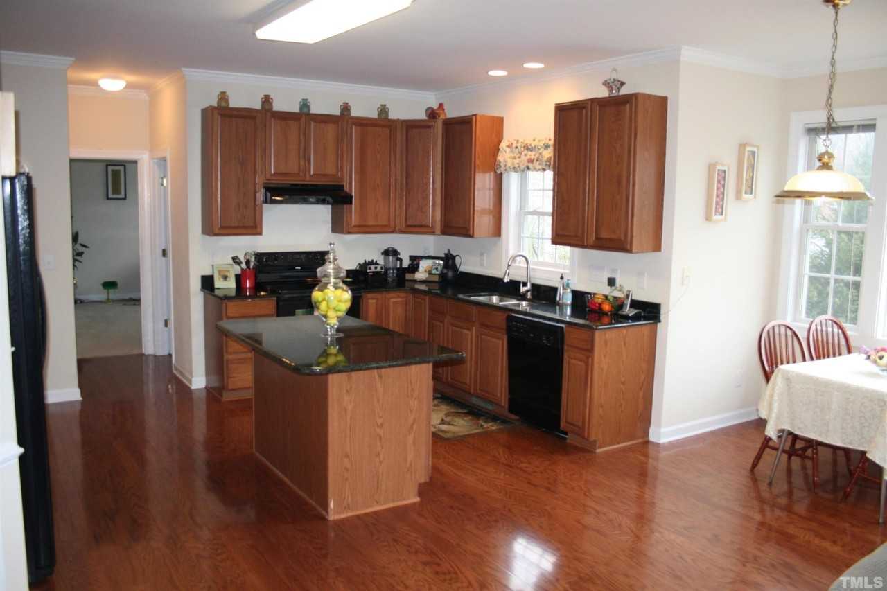 5004 Stockton Way - Photo 2 of 14