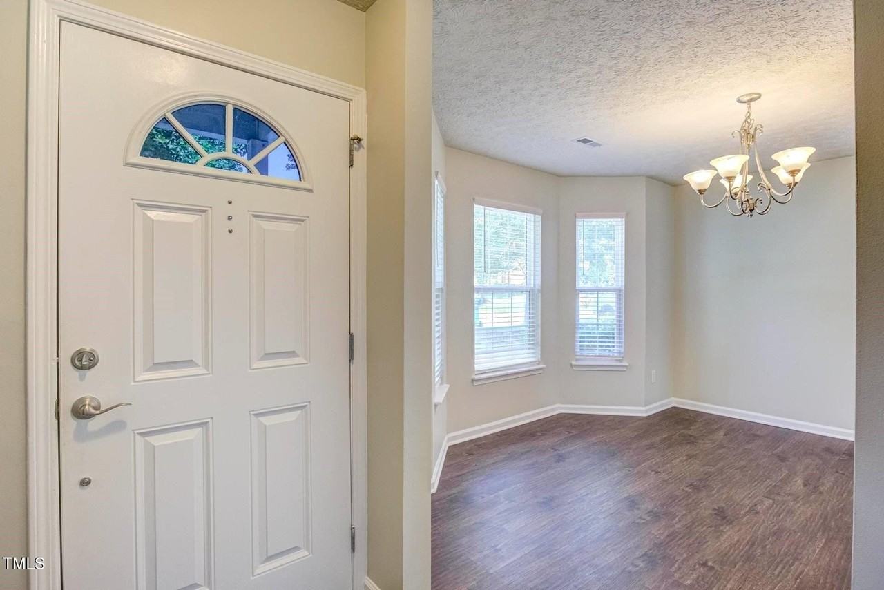 4 Intrepid Ct - Photo 2 of 22