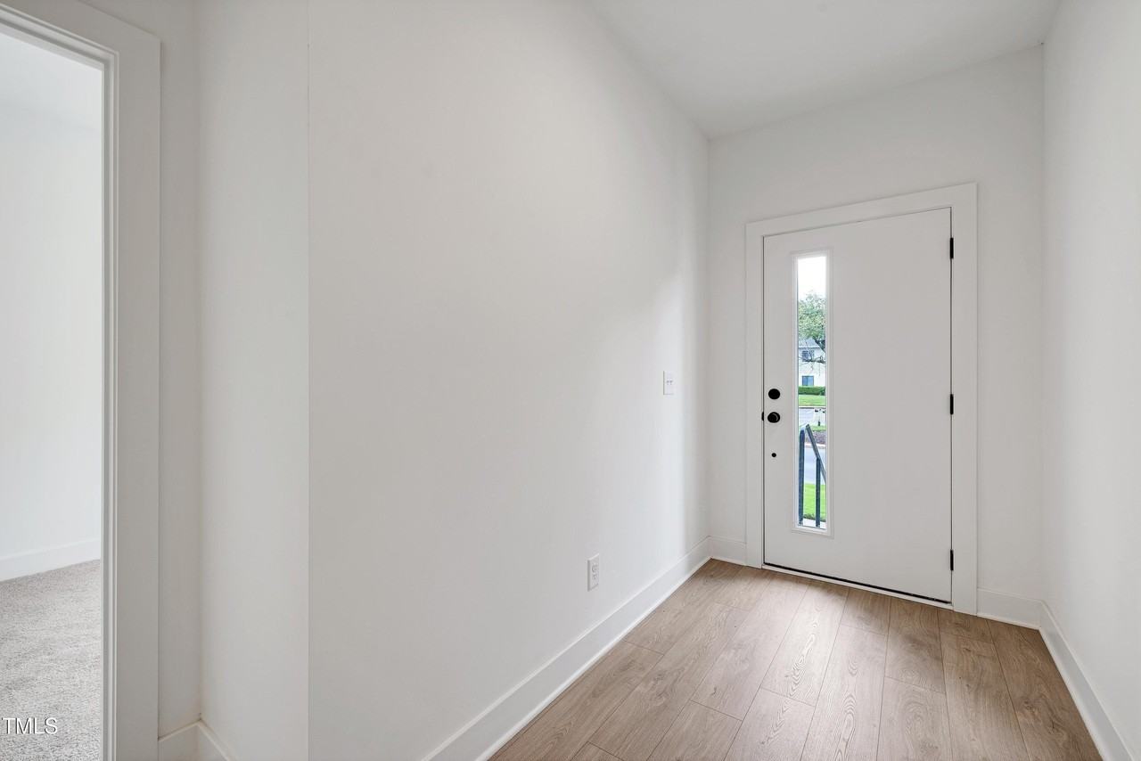 1412 Sawyer Rd Unit 101 #101 - Photo 5 of 33