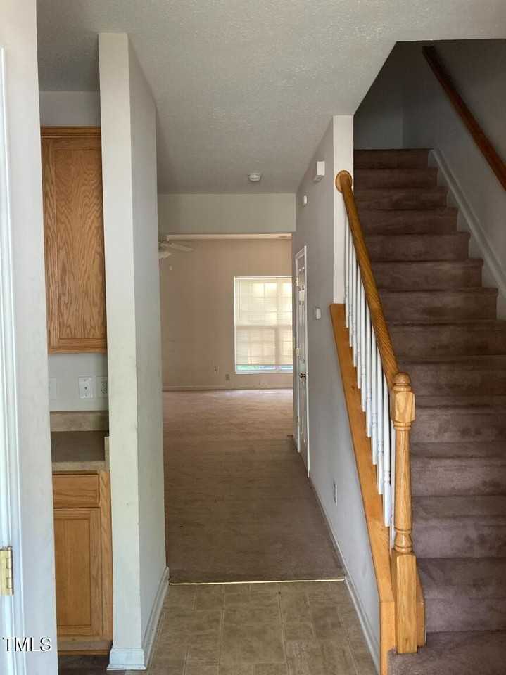 116 Hidden Springs Dr - Photo 3 of 19