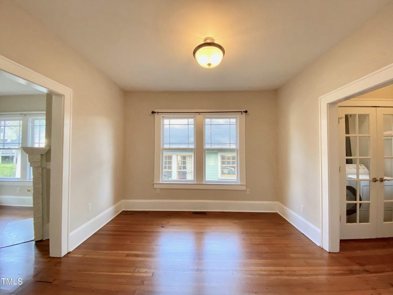 407 Ottawa Ave - Photo 6 of 30