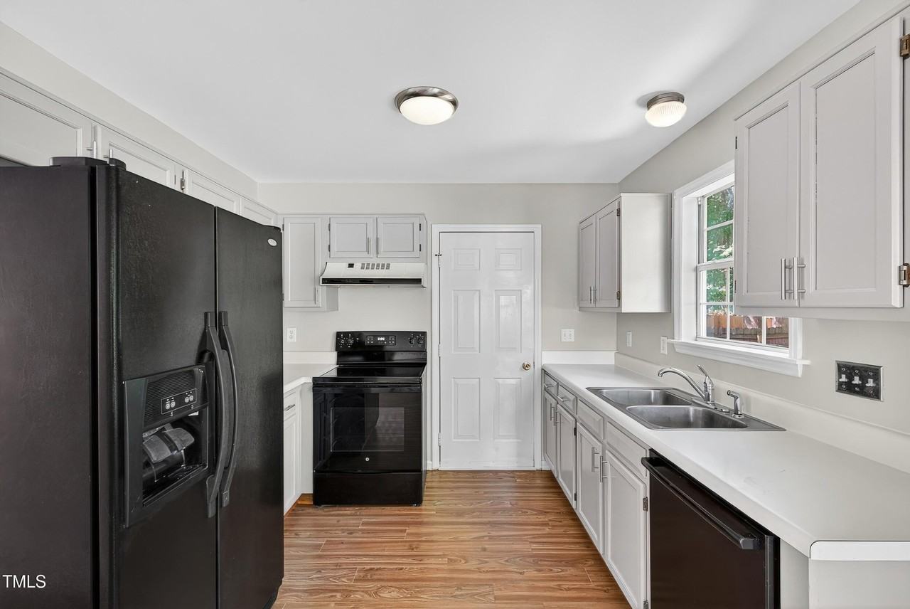 532 Baygall Road - Photo 4 of 15