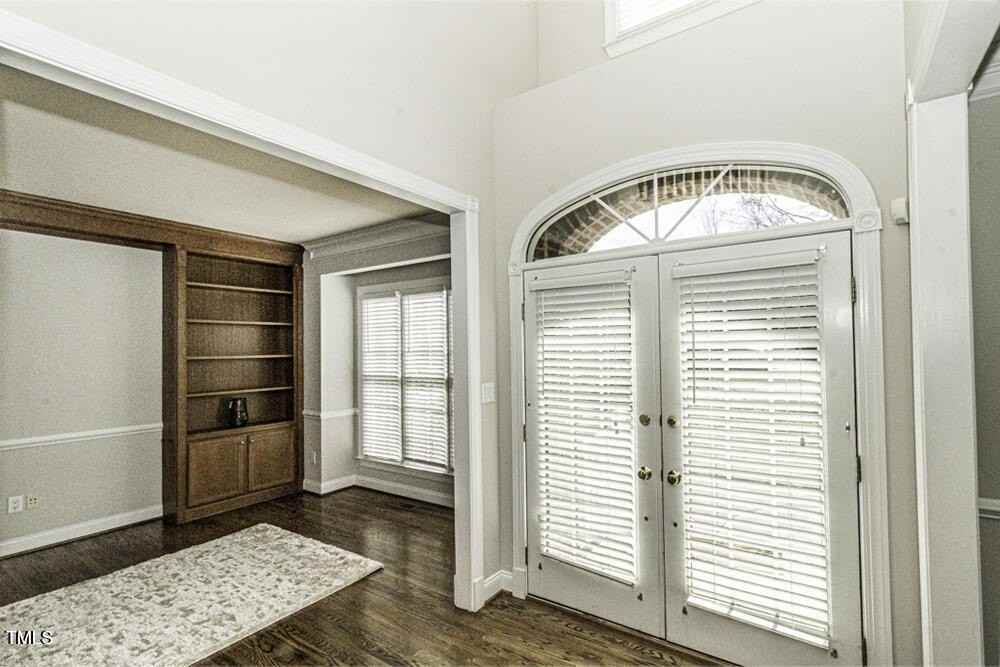 9244 Palm Bay Circle - Photo 6 of 29