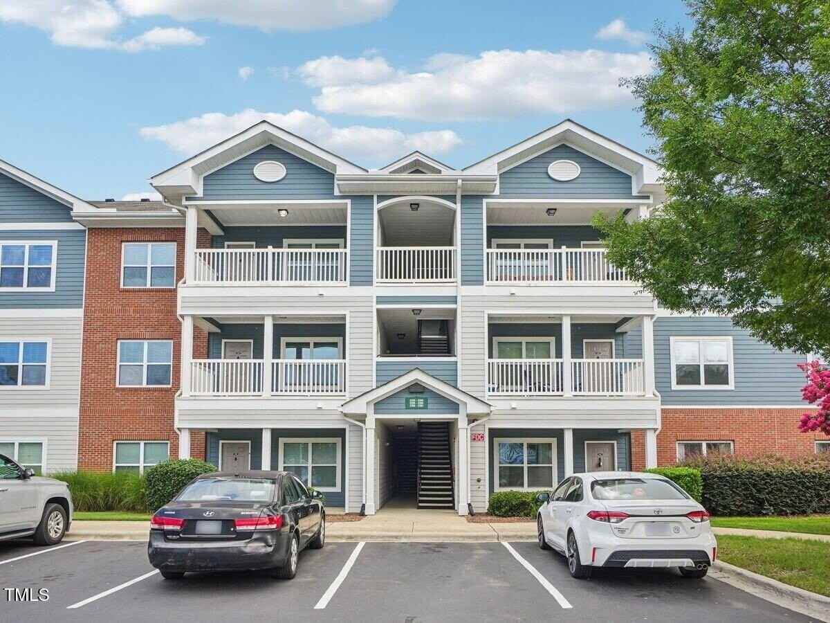 1000 Broadstone Way Unit A2 #A2 - Photo 6 of 42