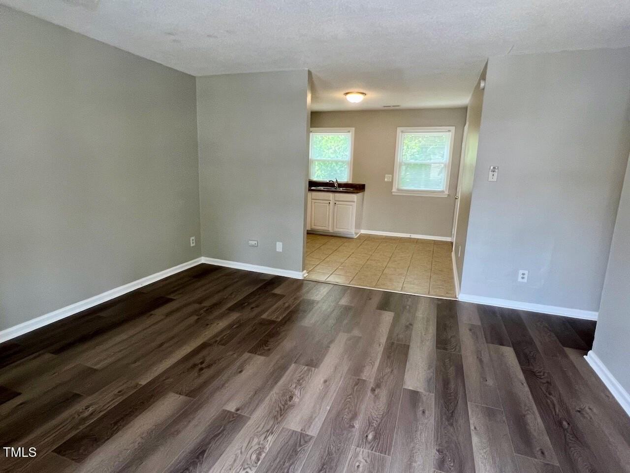 1320 Poole Rd Apt K #K - Photo 3 of 12