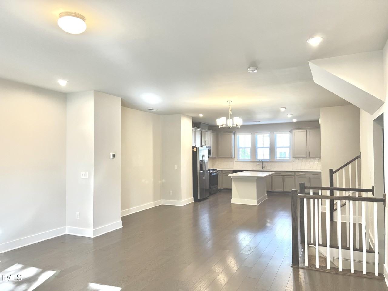 906 Waterside View Drive - Photo 4 of 27