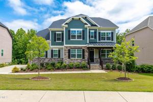 featured image of 1065 Queensdale Dr