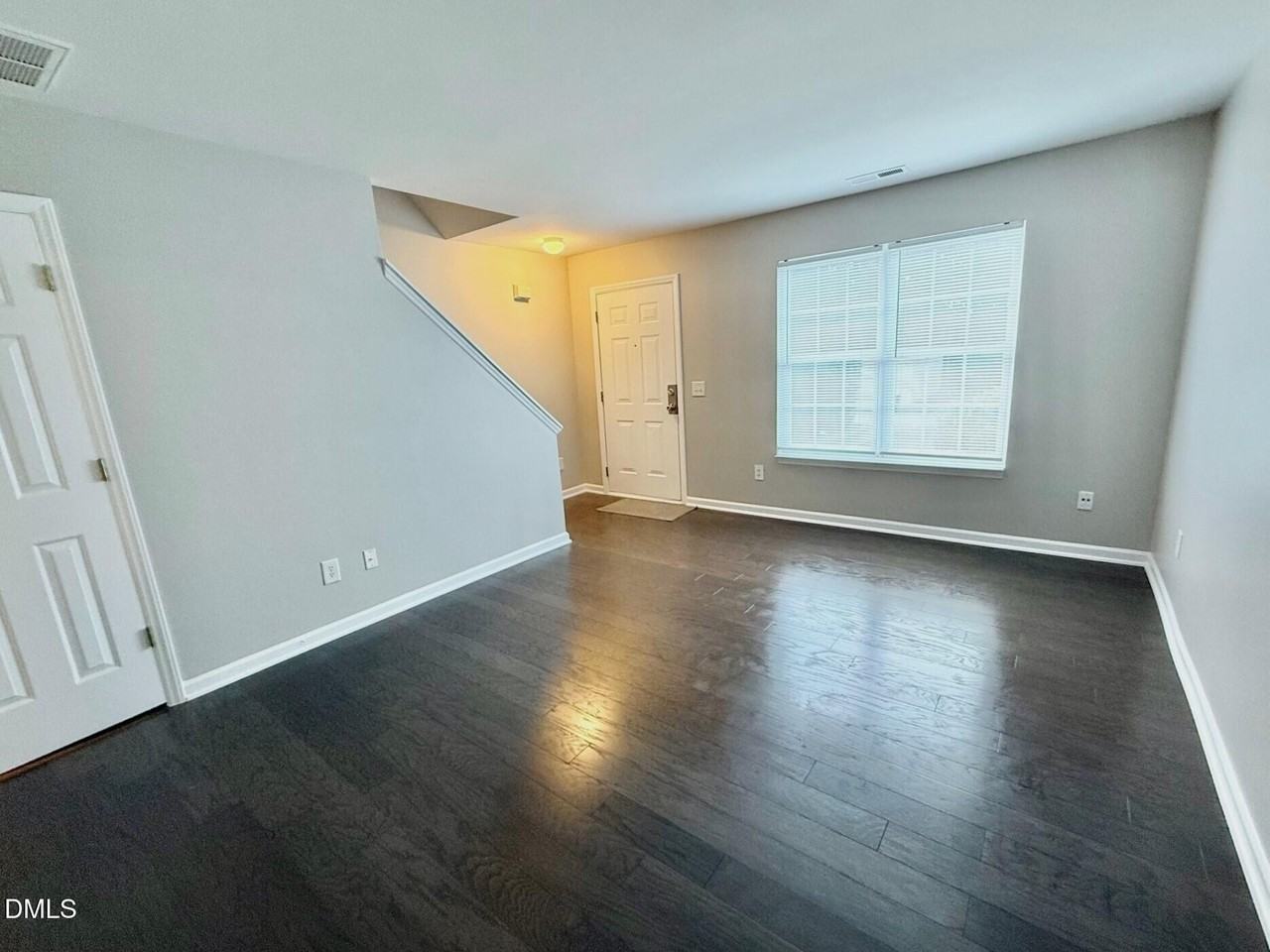 23 Red Lane - Photo 4 of 18