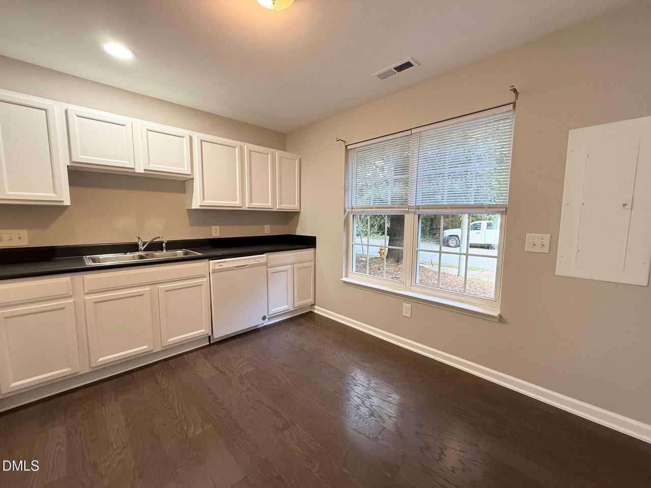 23 Red Lane - Photo 6 of 18