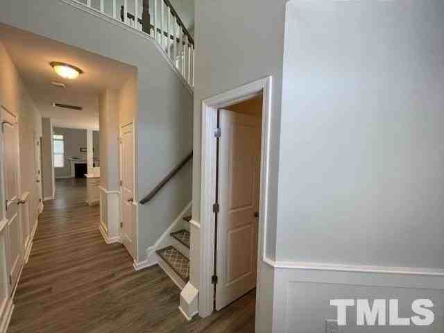 515 Historic Dr - Photo 3 of 37