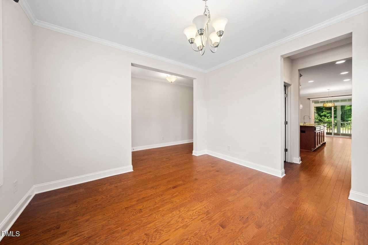 316 Rapport Dr - Photo 7 of 34