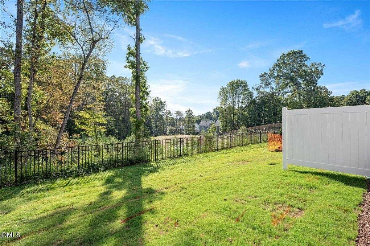 10536 Pleasant Branch Dr - Photo 2 of 33