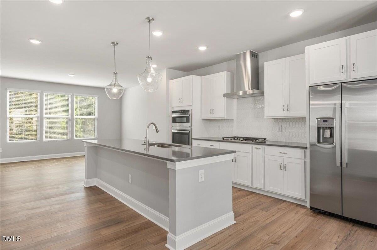 10536 Pleasant Branch Dr - Photo 3 of 33