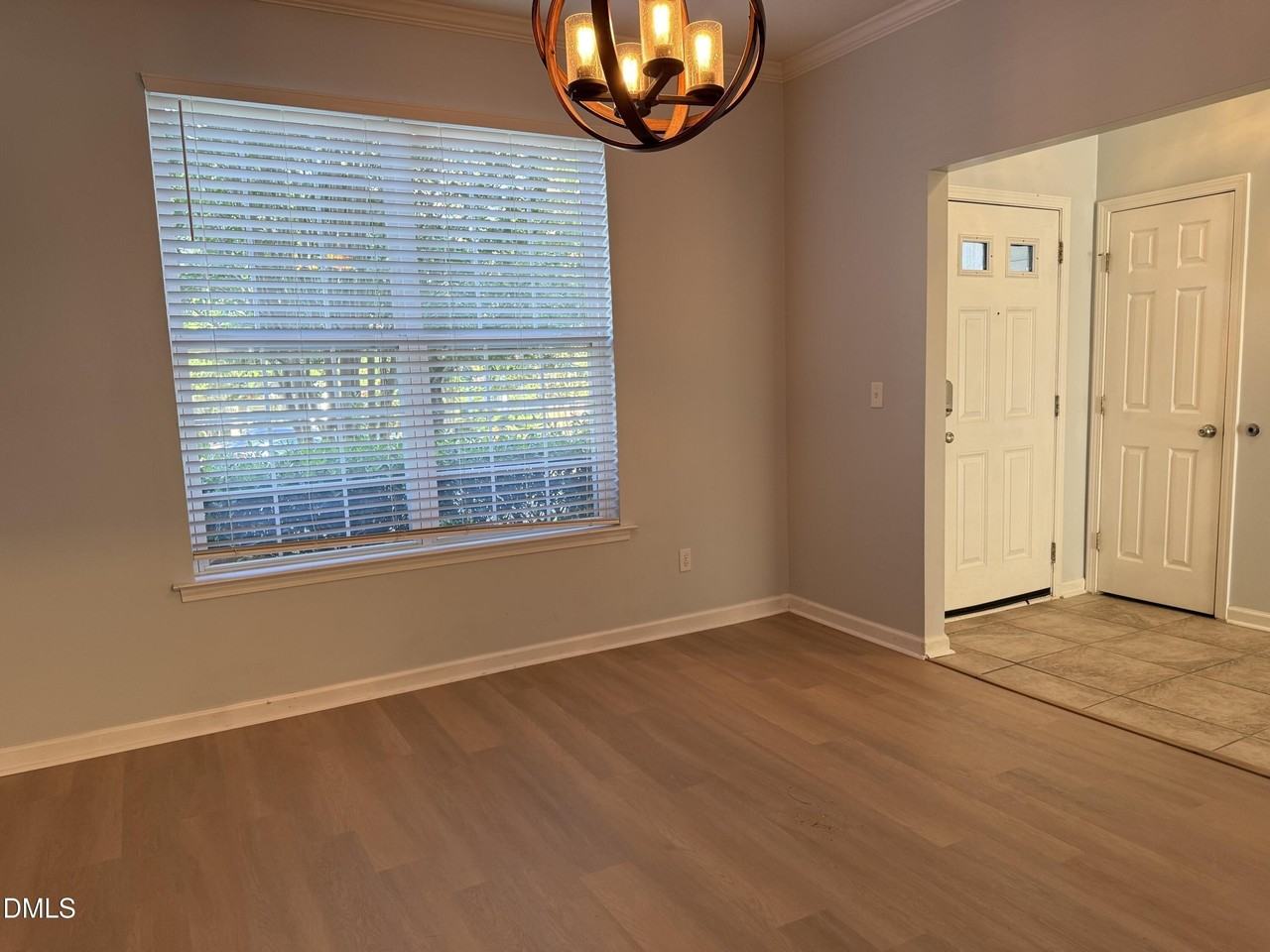 1206 Maroon Dr - Photo 3 of 20