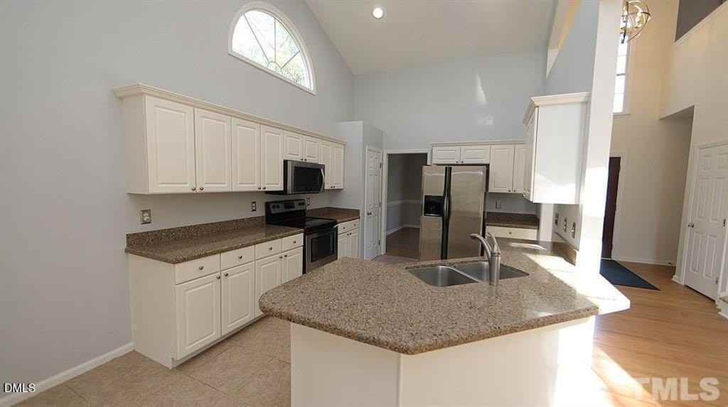 106 Weymouth Place - Photo 4 of 17