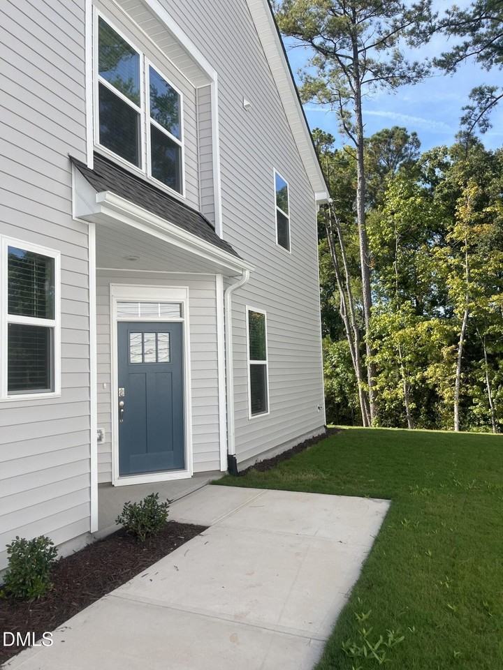 1917 Hinesley Dr - Photo 2 of 21